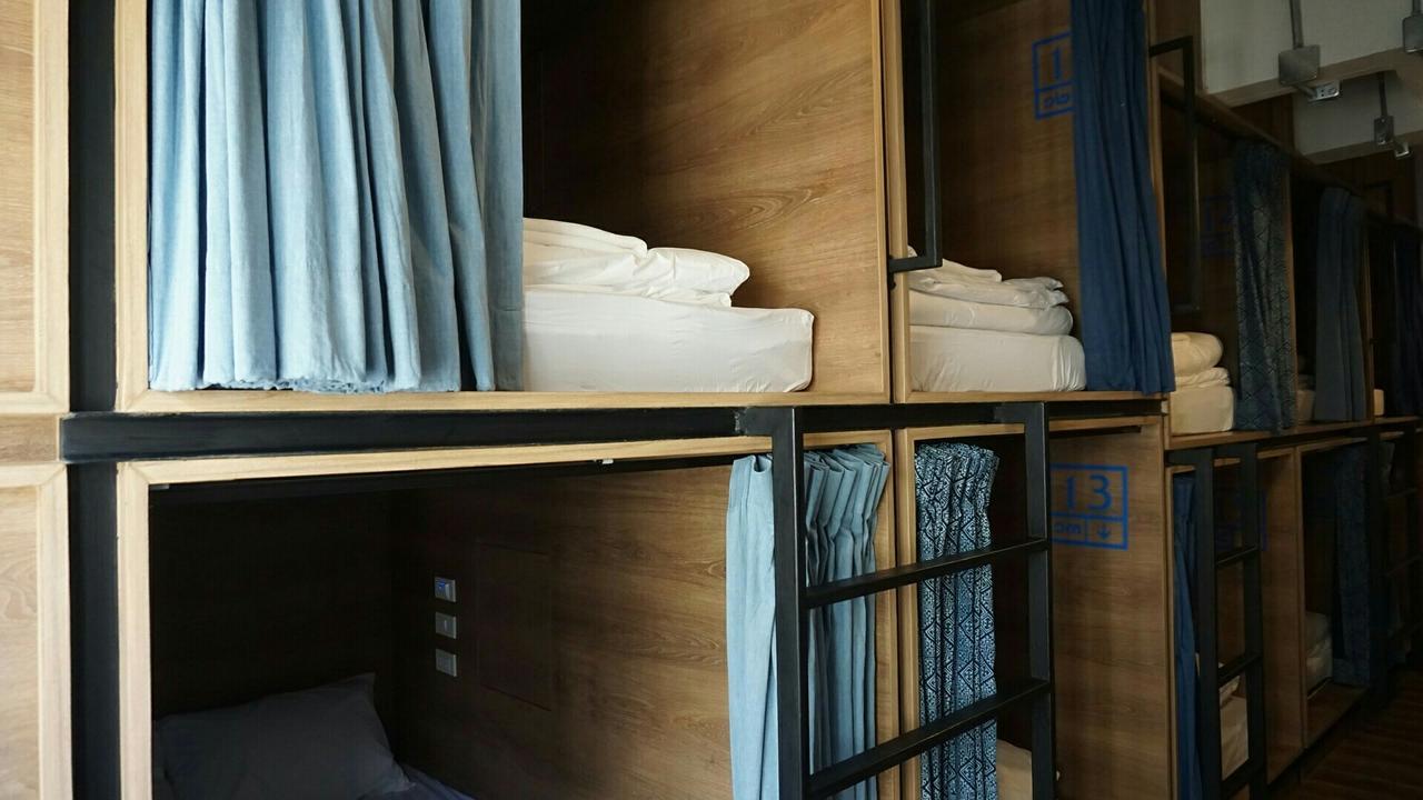 Natee Hostel Бангкок Экстерьер фото