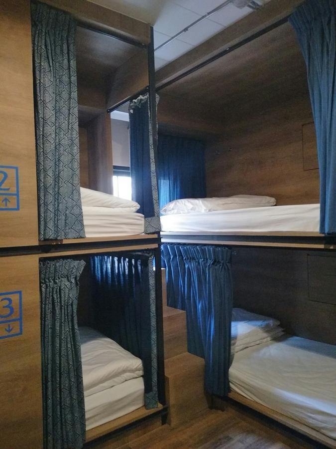 Natee Hostel Бангкок Экстерьер фото